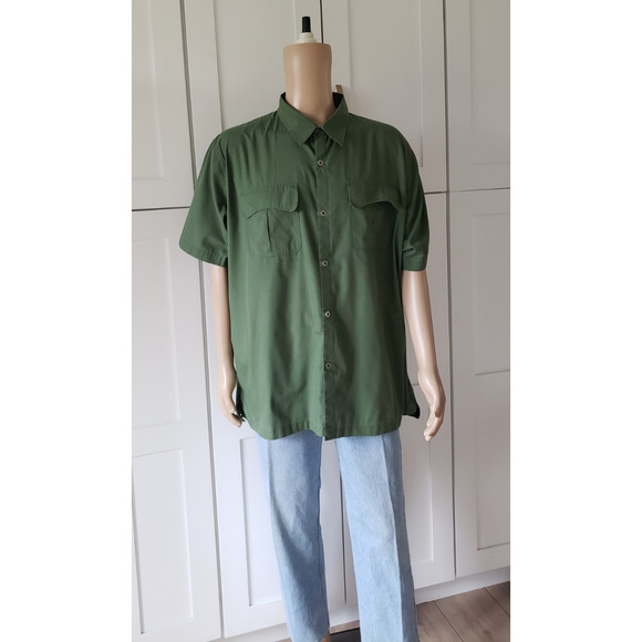 Men's Green Short Sleeve Shirt - Picture 1 of 11